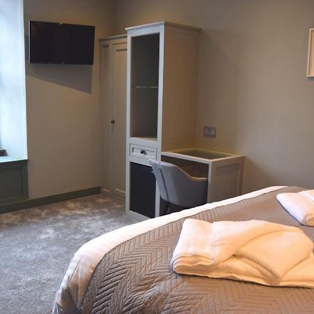 Crown Inn بينزانس المظهر الخارجي الصورة